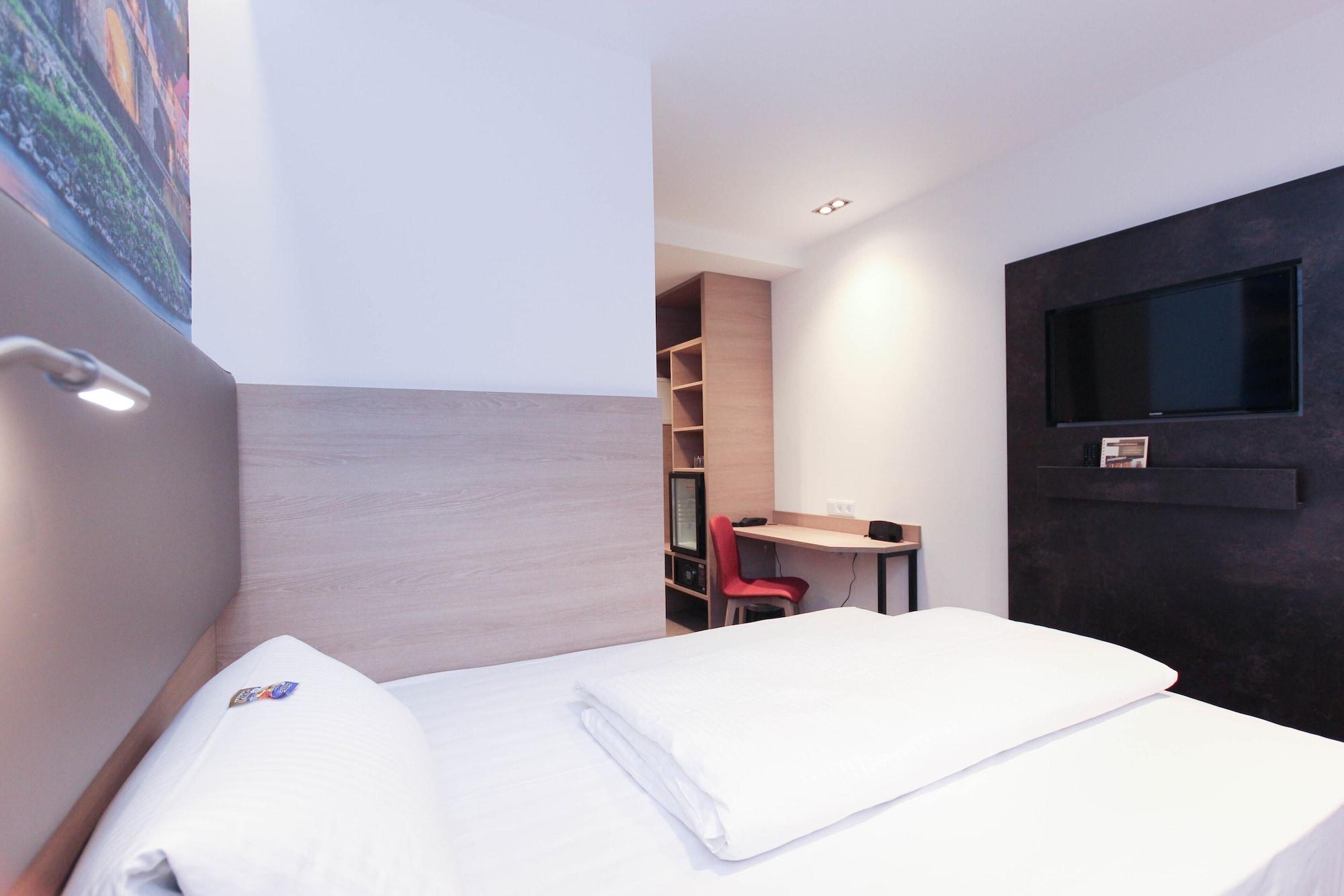 City Hotel Wuerzburg Extérieur photo