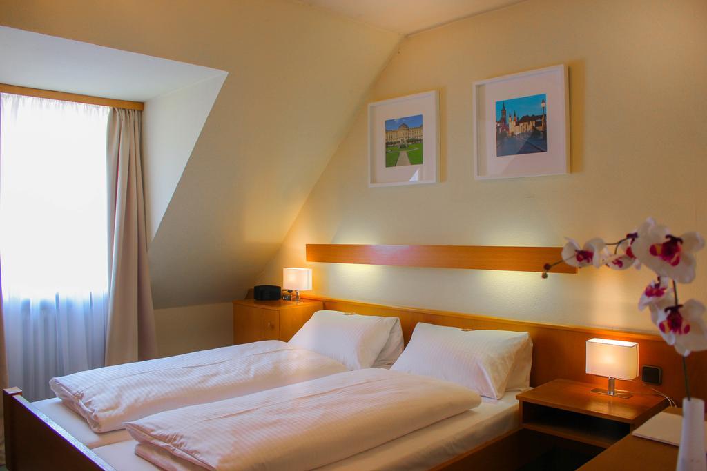City Hotel Wuerzburg Extérieur photo