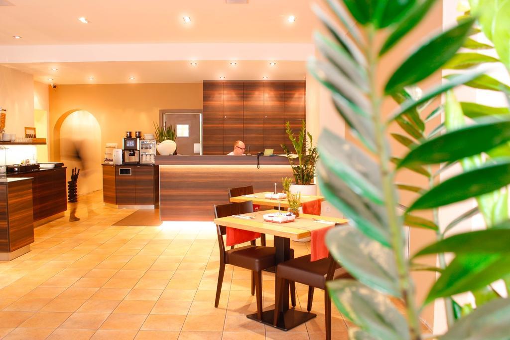 City Hotel Wuerzburg Extérieur photo